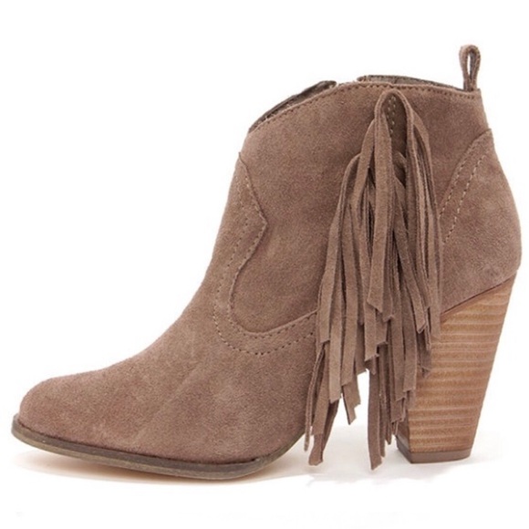 Steve Madden Ponncho Fringe Ankle Booties - Picture 1 of 14